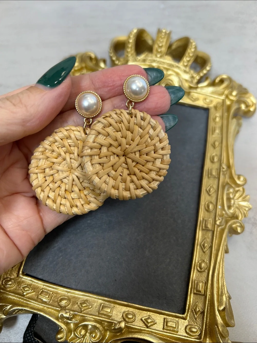 Faux Pearl Top Woven Rattan Disc Drop Earrings - Natural